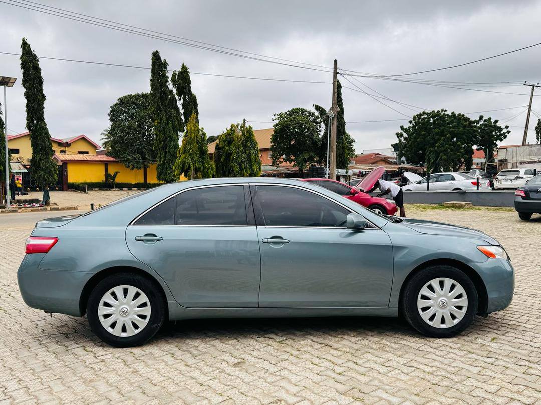 A picture of FOREIGN USED TOYOTA CAMRY 2009