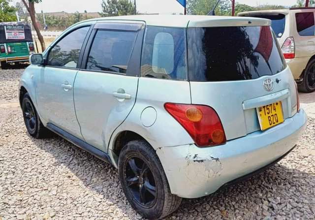 A picture of Toyota Ist 5.5mln