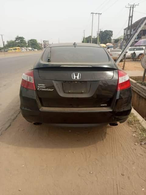 A picture of Honda crosstour