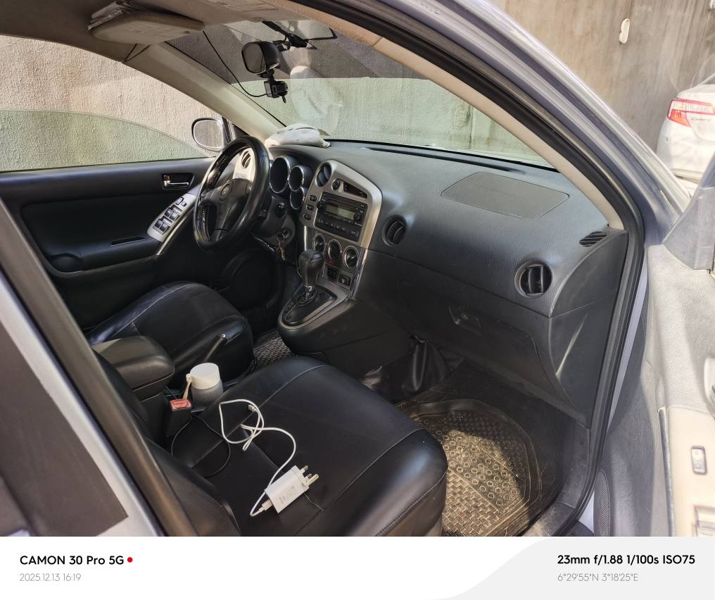 A picture of 2005 Toyota Matrix