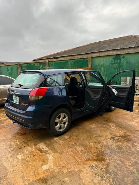 A picture of Toyota Matrix 2005