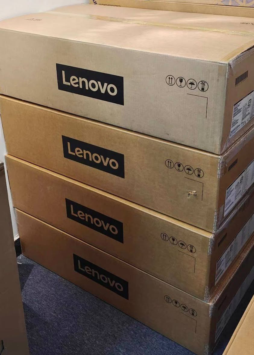 A picture of Laptops Networks equipments