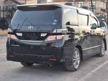 A picture of Toyota Allphard Black Chases