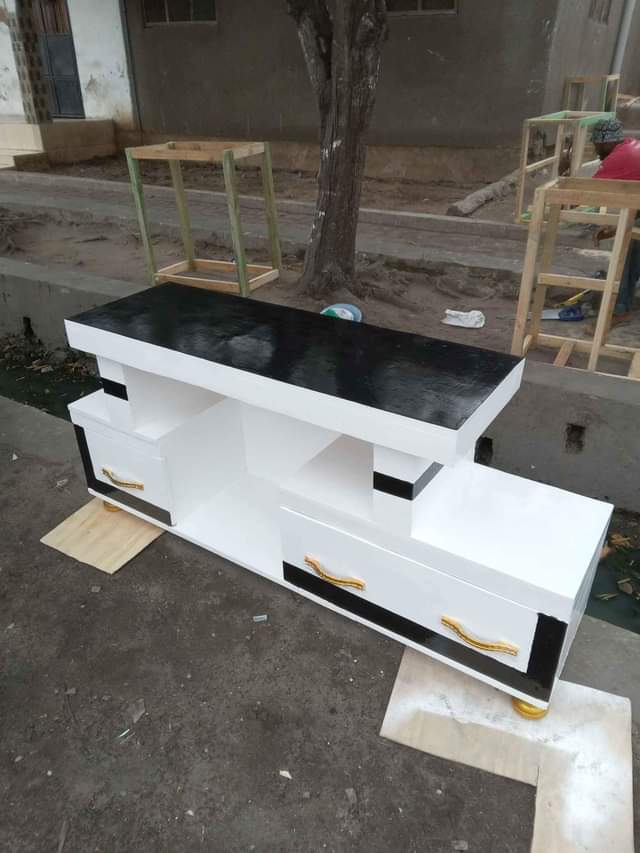 A picture of Showcase bei pw namba yangu 0682228411