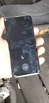 A picture of Samsung s10