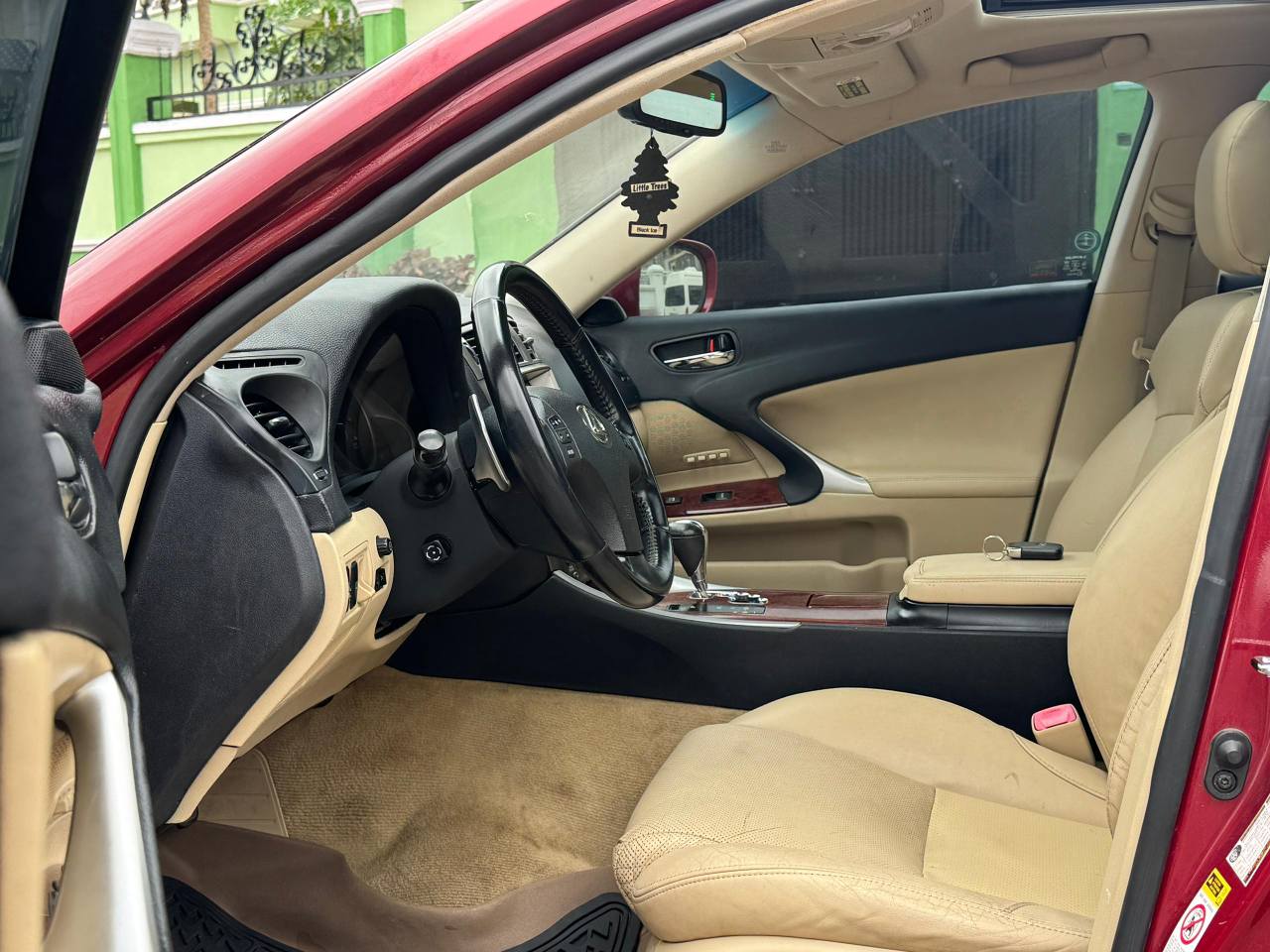A picture of LEXUS IS250 2008 MODEL