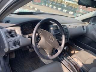 A picture of Honda accord 2002