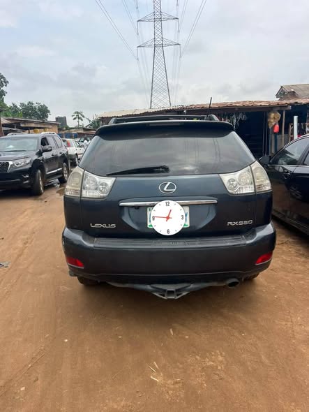 A picture of Quick sales Lexus rx330 engine nd gear with ac 5