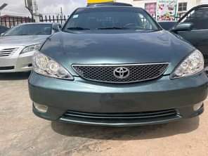 A picture of REGISTERED 2005 2006 TOYOTA CAMRY SPORT Extremely Clean CD player