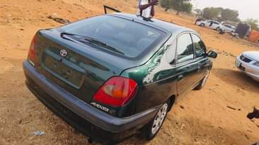 A picture of 2000 Toy6 Avenis 1 8