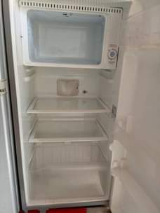 A picture of LG single door fridge for sale