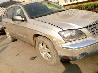 A picture of Chrysler Pacifica 05
