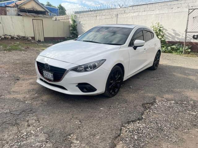 mazda axela