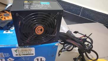 A picture of Graphic card na power supply 800w