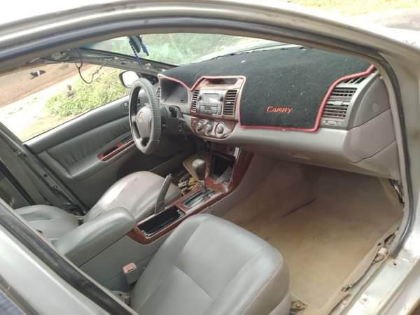 A picture of 2006 Toyota Camry First body Good Engine and Gear AC