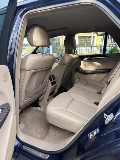 A picture of DISTRESS SALES DISTRESS SALES 2013 ML350 Direct foreign used Accident