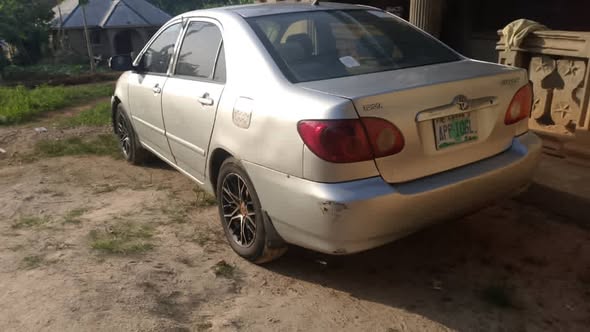 A picture of Toyota Corolla 05 for sale 2 8m