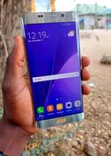 A picture of Samsung S6 edge plus