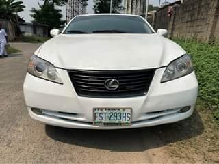 A picture of 08 ES350 Lexus