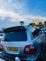 A picture of LANDCRUISER V8