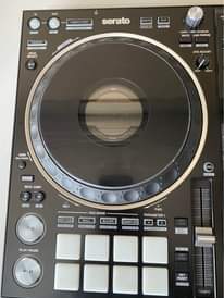 A picture of Pioneer DDJ 1000SRT