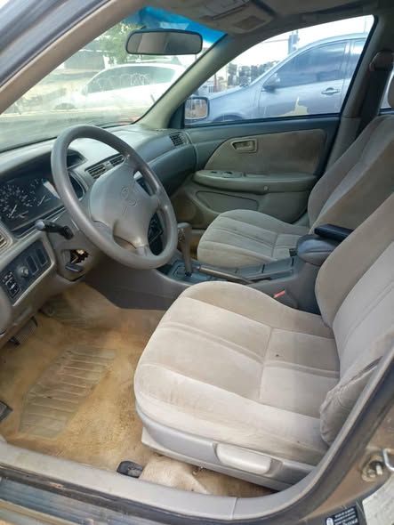 A picture of Toyota Camry pencil light 020 model