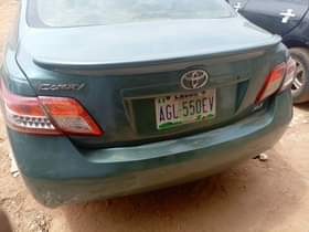 A picture of Two good distress Toyota Camry is up here The red