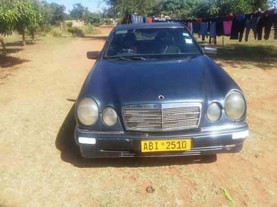 classifieds/cars mercedes