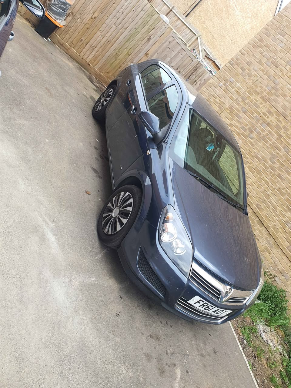 cars under 2000