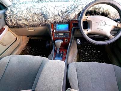 A picture of Toyota Mark ll musota 2000 model 13m 0756494005 0777540742