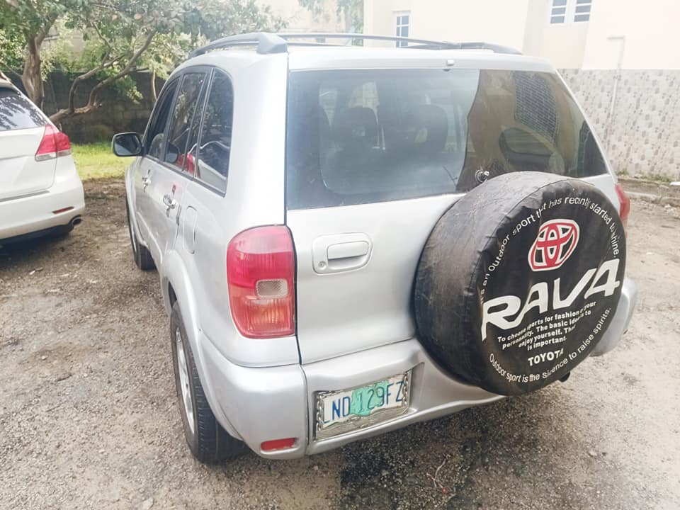 A picture of Distress 2003 Toyota Rav4 sound engine going for 2.750M abuja
