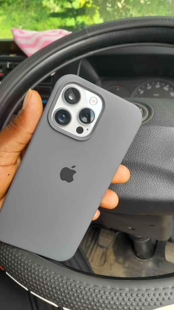 A picture of Iphone 14 pro max