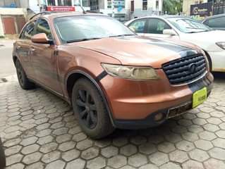 A picture of Infiniti FX35 2005
