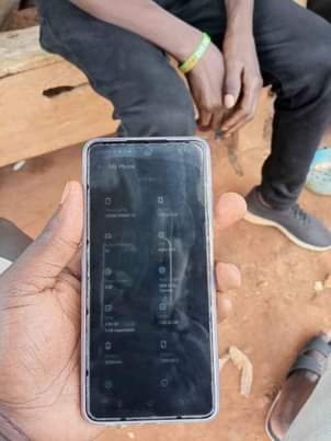 A picture of TECHNO SPARK 20 4GB RAM 2GB EXPANDABLE Ush400000 kol me