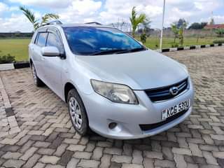 A picture of Toyota fielder 2010 0792665875