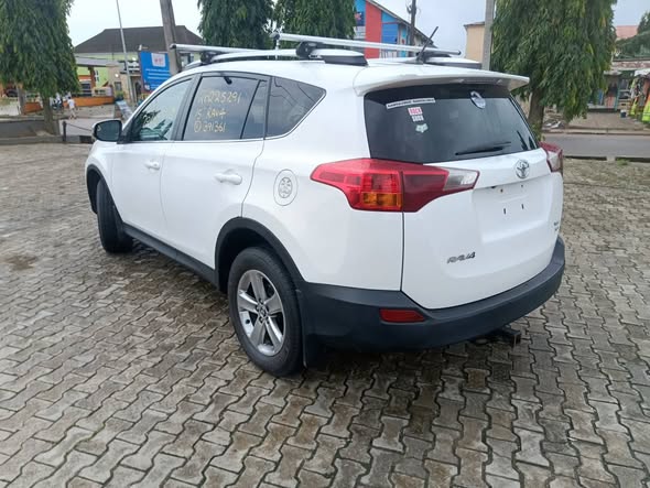 A picture of 2016 Toyota RAV4
