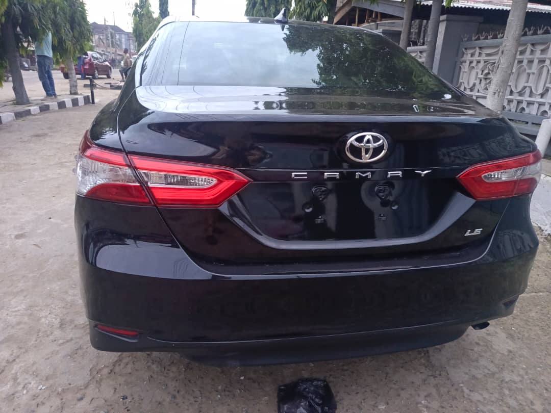 A picture of 2020 Toyota camry le