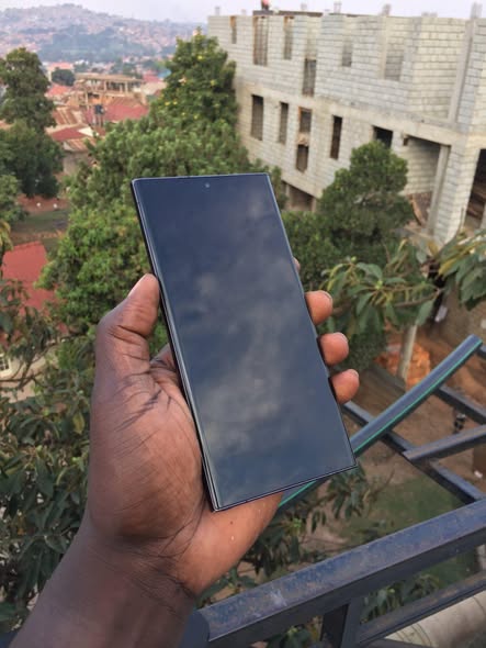 A picture of GALAXY S23ULTRA 512GB NO CRACKS