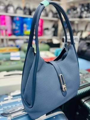 A picture of Classy bag for a classy lady