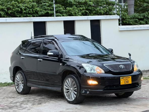 A picture of TOYOTA HARRIER 240G EHR PRICE 34 8M 0765242424 Call WhatsApp