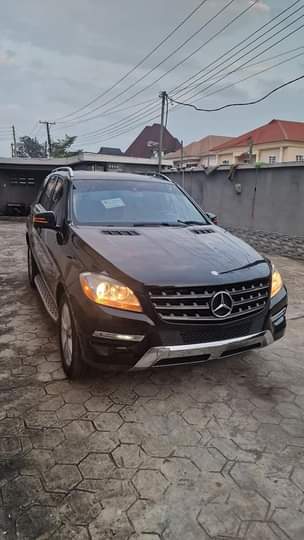 A picture of 2013 MERCEDES BENZ ML 350