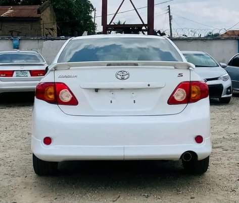 A picture of 2010 Toyota Corolla sports coming with the complete document just