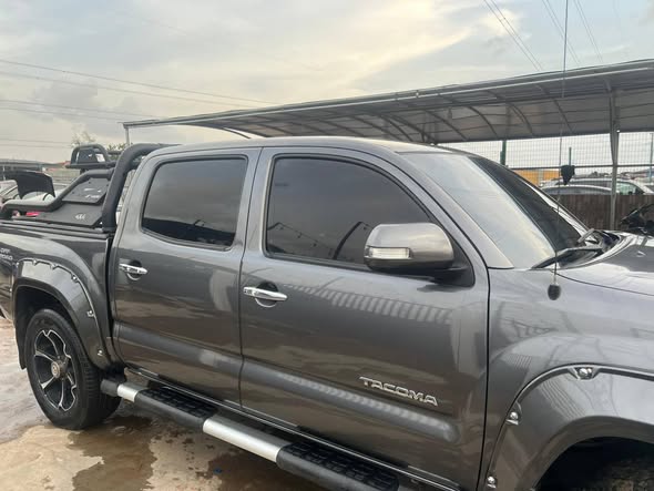 A picture of REG TOYOTA TACOMA 2014