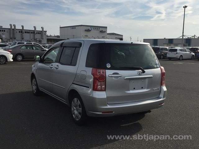 A picture of 2013 TOYOTA RAUM