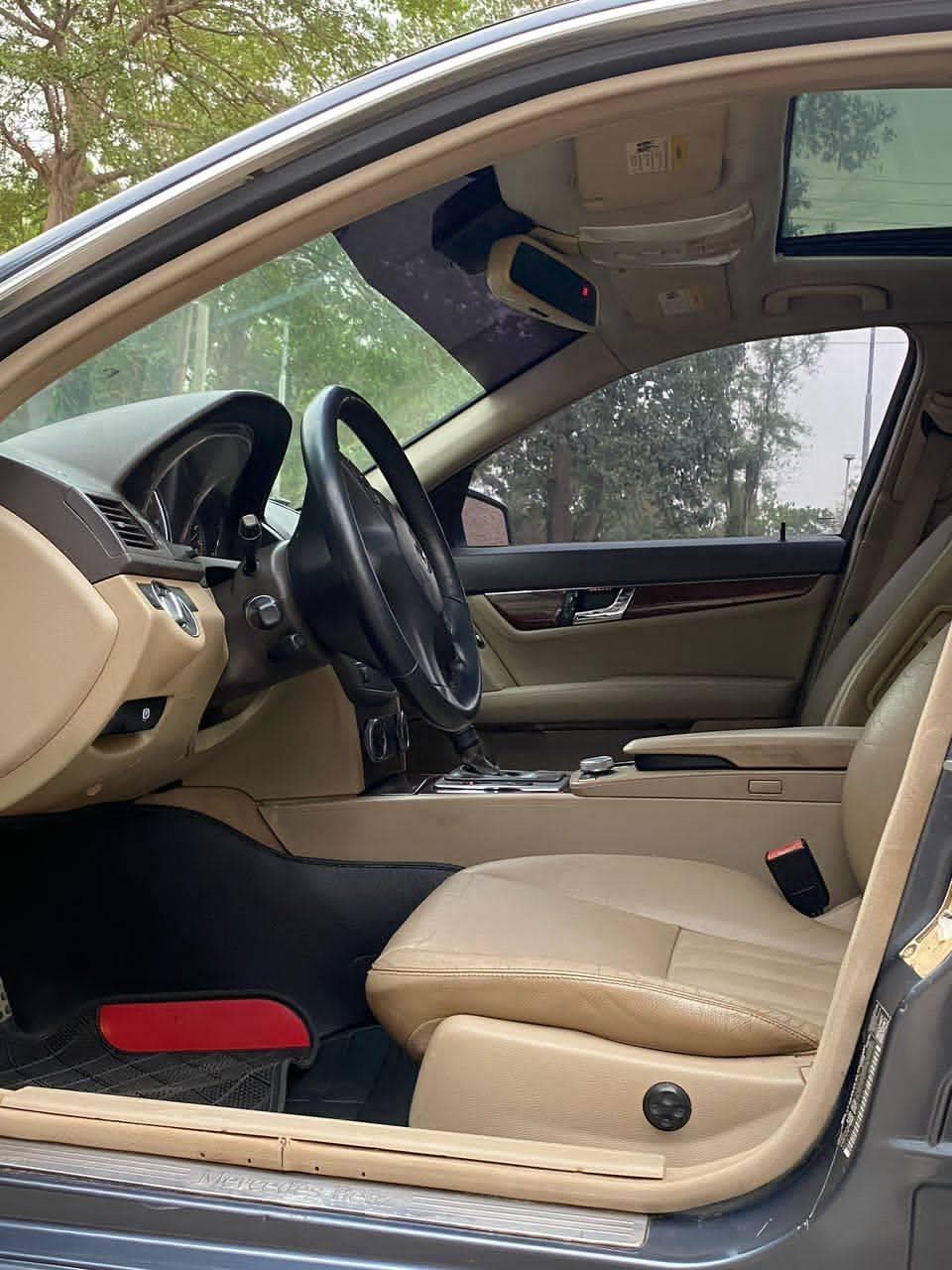 A picture of Car