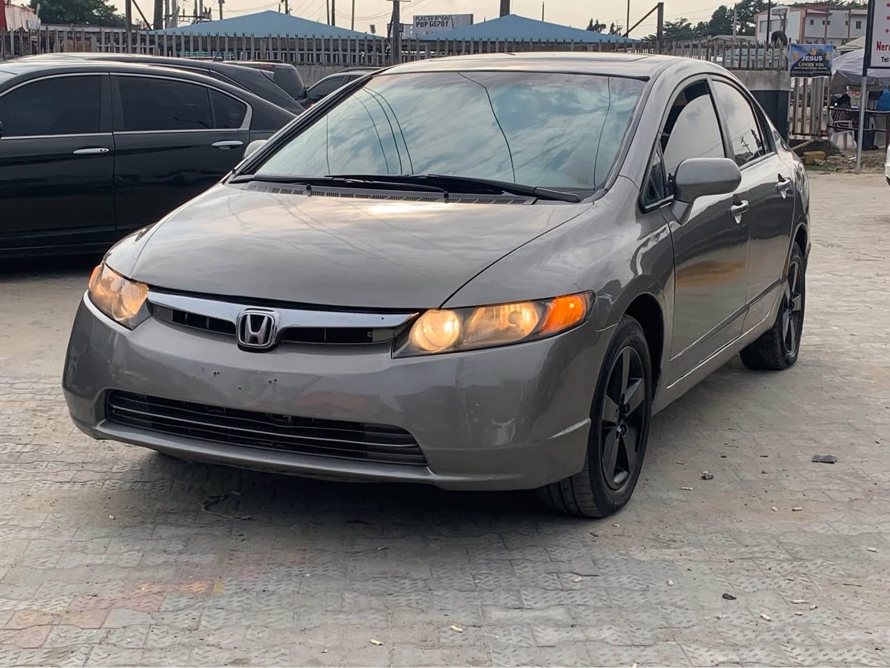 A picture of Honda civic 2008