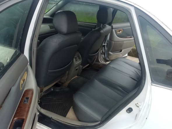 A picture of TOYOTA AVALON DASHBOARD