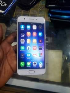 A picture of OPPO A57