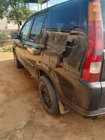 A picture of Neatly used 04 Crv Jeep