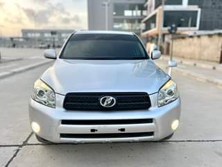 A picture of Toyota ravar4